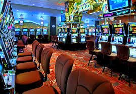 Jackpot slots ဂိမ်း ကစားနေသောမြန်မာ ကစားသမားမြင်ကွင်း